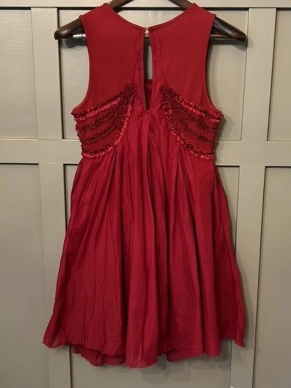Free People Red Beaded Ruffle Dress Sleeveless Scoop Neck Keyhole Back Sz Small